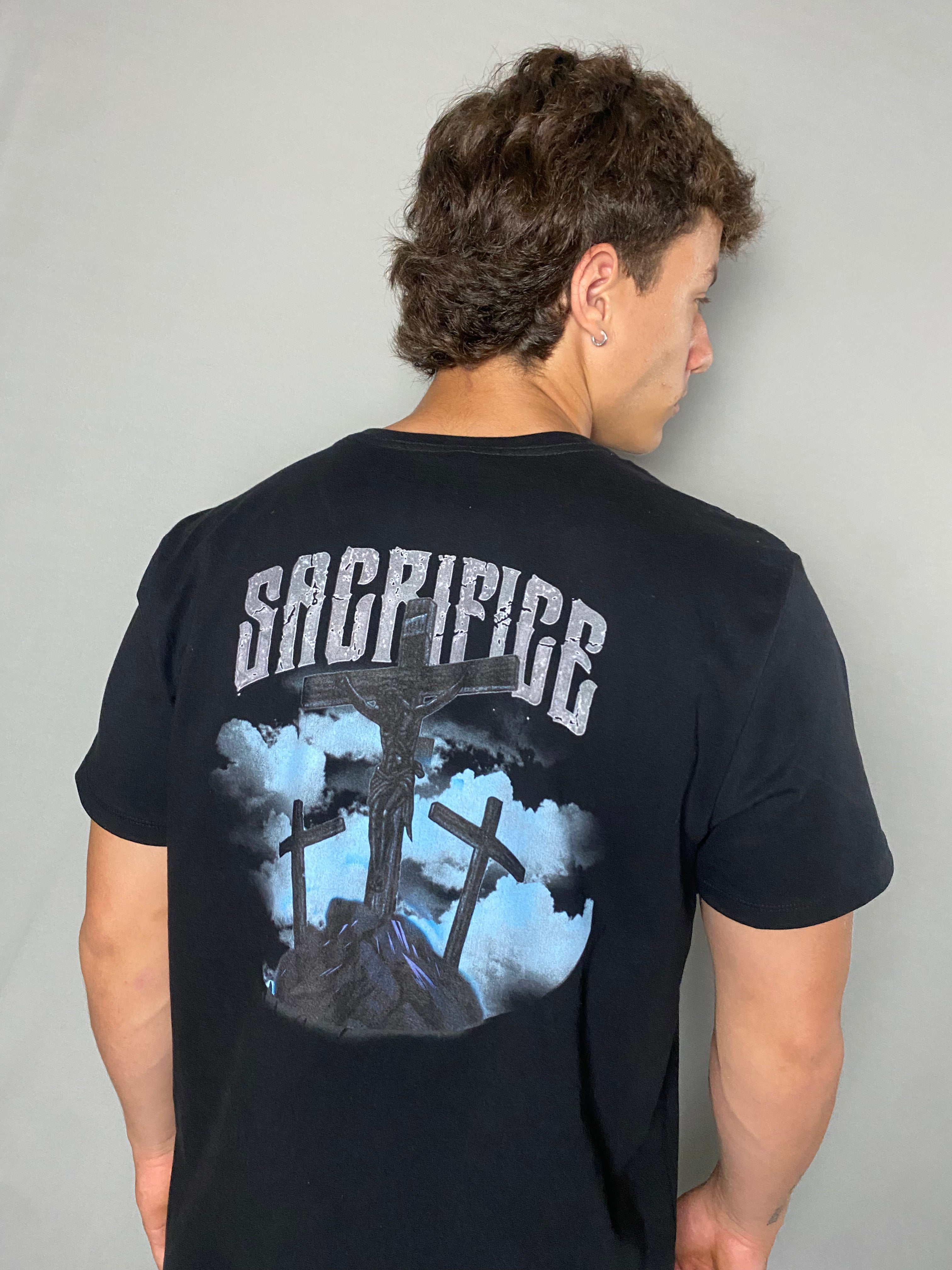 Camiseta - Sacrifice